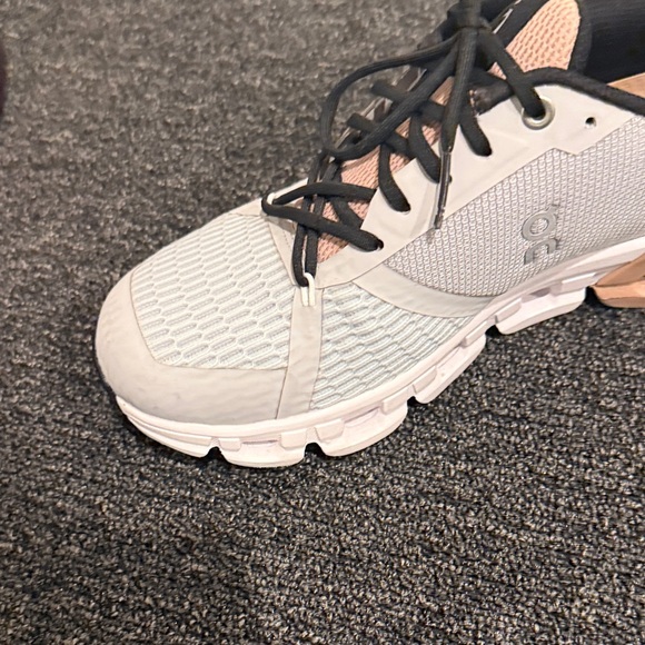 On Running Women's Sneakers - White and pink - Picture 11 of 12